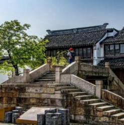 轴对称图形?-机智问答网页,帮你轻松解答各种问题